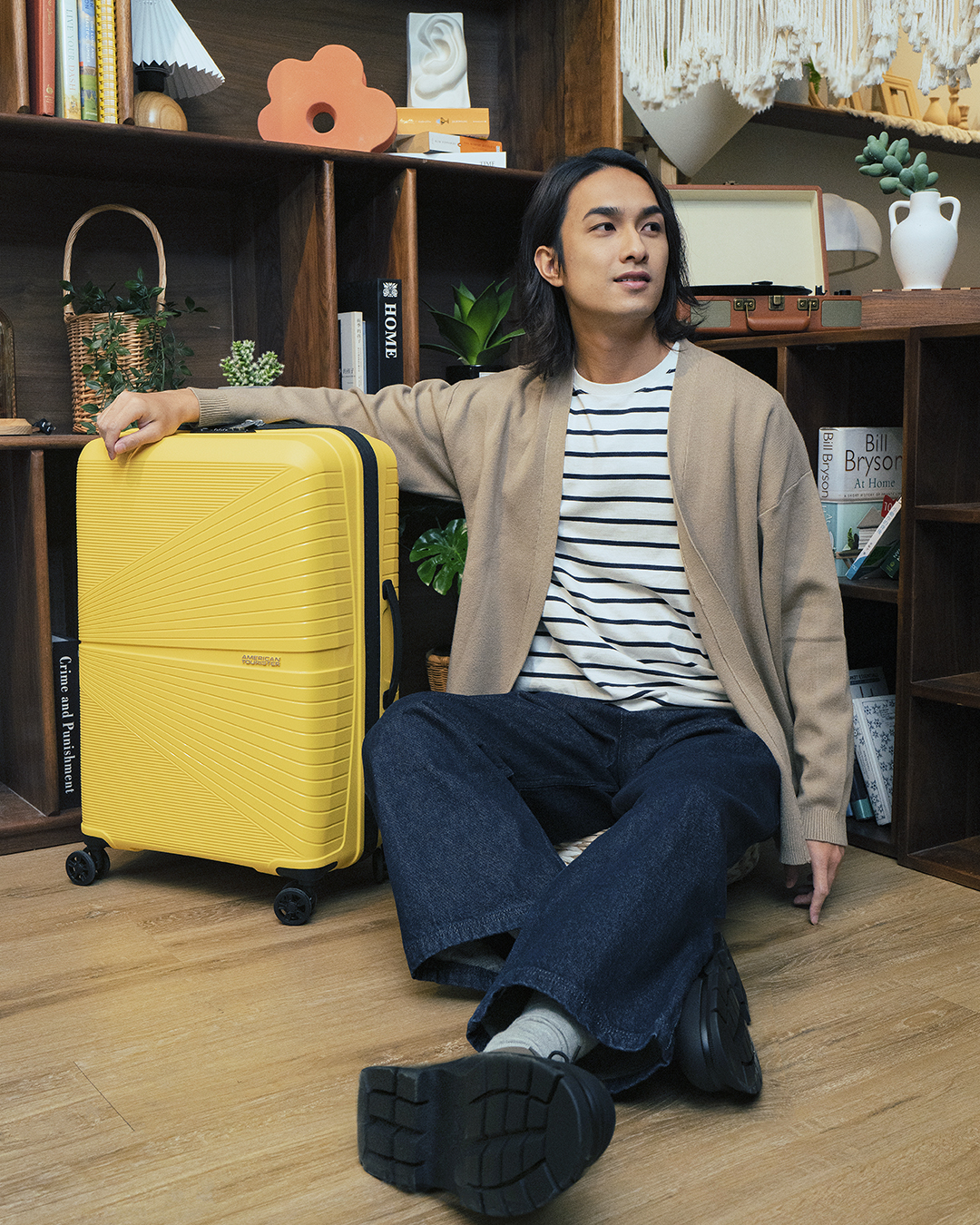 AIRCONIC Medium  lifestyle | American Tourister